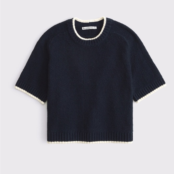 A&F Madeline Textural Crew Sweater Tee - Picture 6 of 10